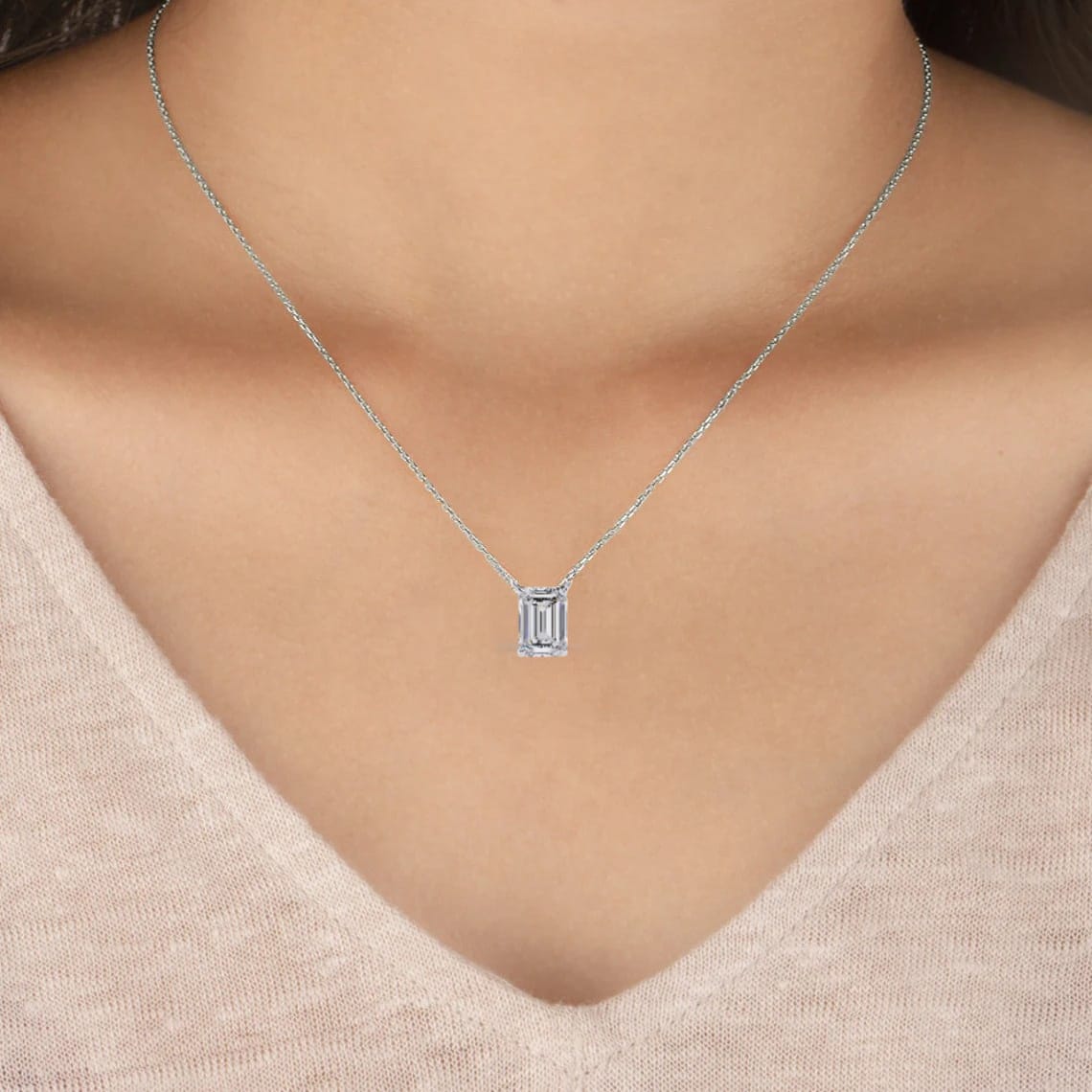 ÉLAN  EMERALD-CUT DIAMOND PENDANT